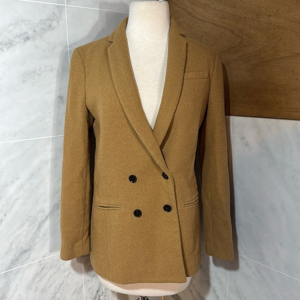 Banana Republic Women's Peacoat Tan Size 6